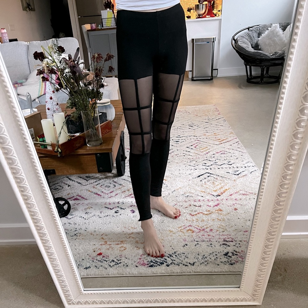 Black Leggings with mesh on the knees